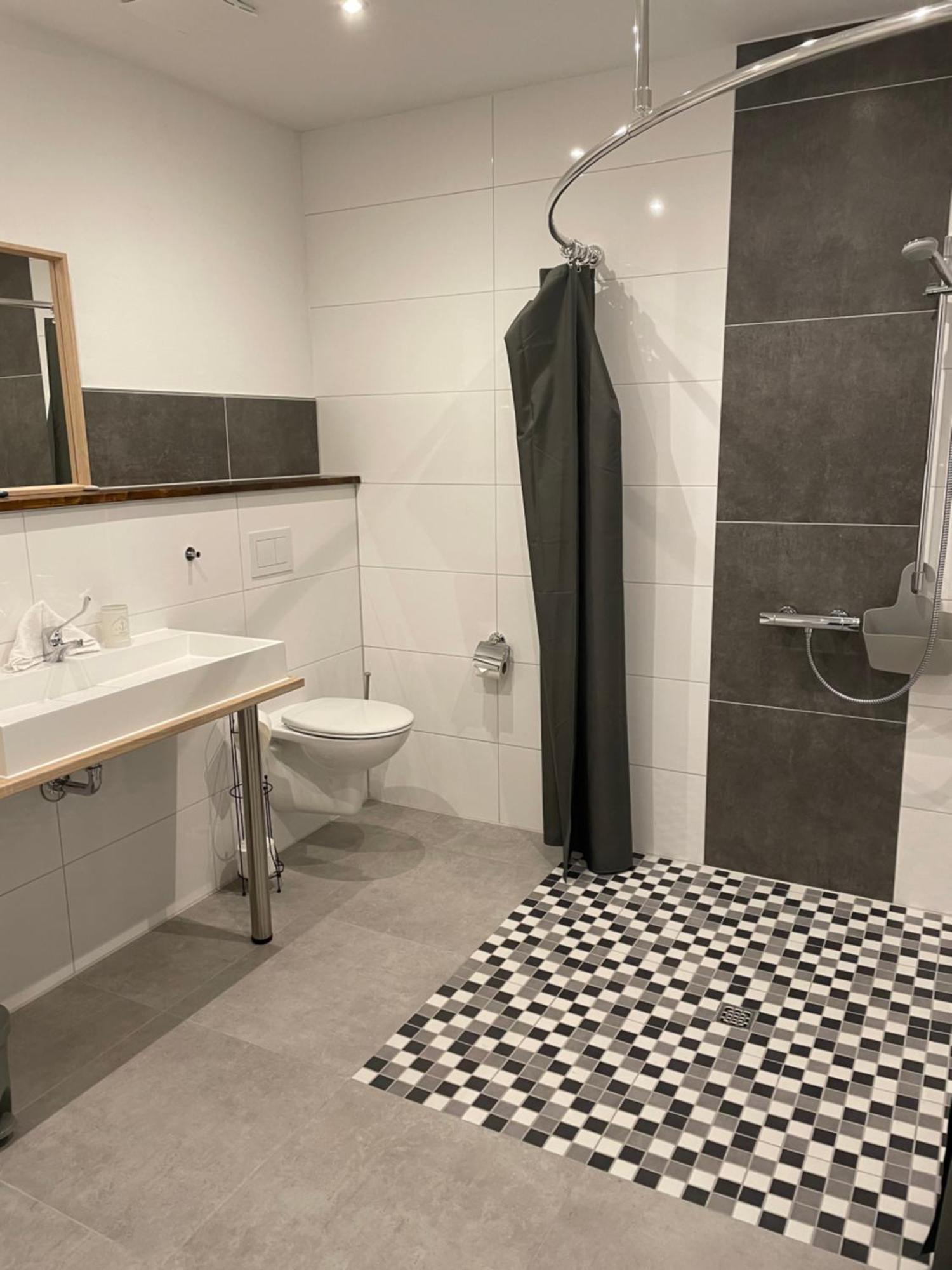 Hotel Alte Navigationsschule Rhauderfehn Екстериор снимка