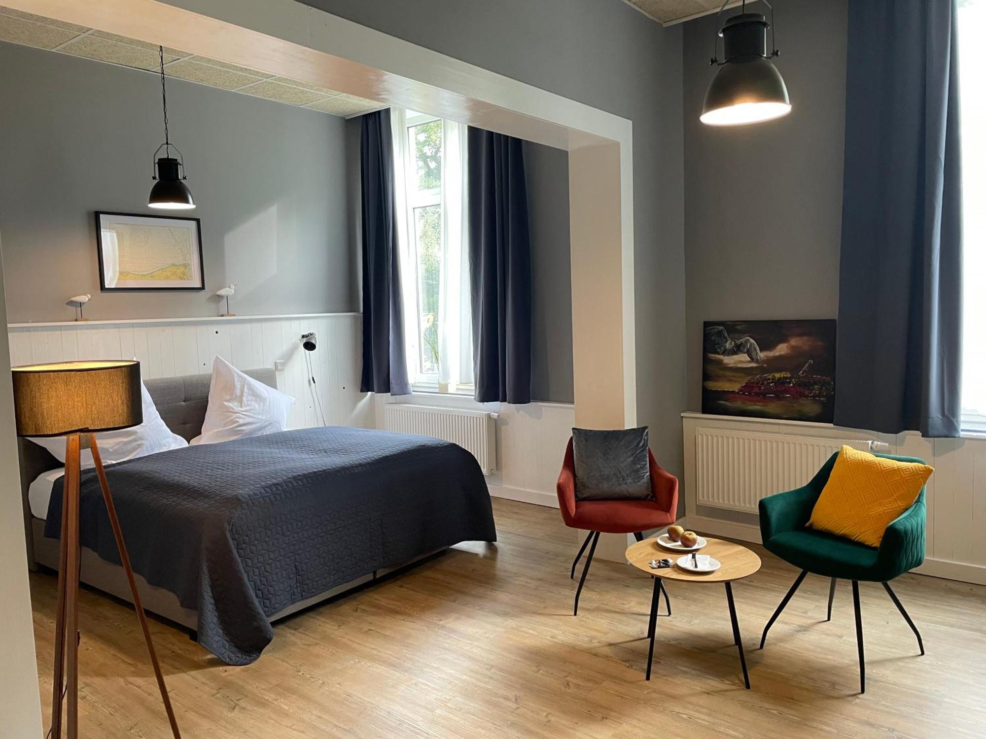Hotel Alte Navigationsschule Rhauderfehn Екстериор снимка